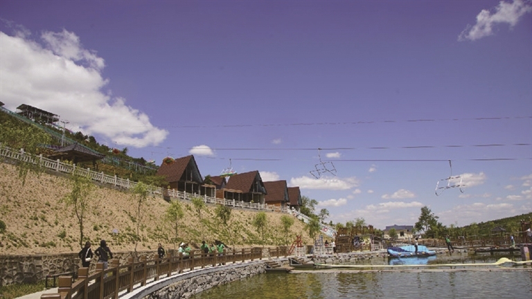 喀喇沁旗玉龙川田园综合体局部景观(宫立灵 摄) 喀喇沁旗玉龙川田园综合体局部景观(宫立灵 摄)