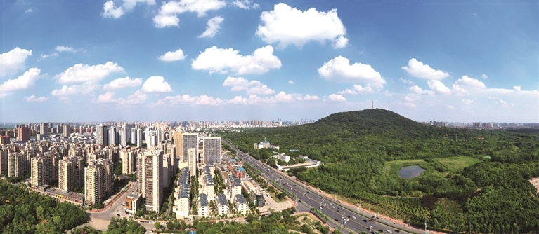 蜀山区城市一角 通讯员 陈三虎摄