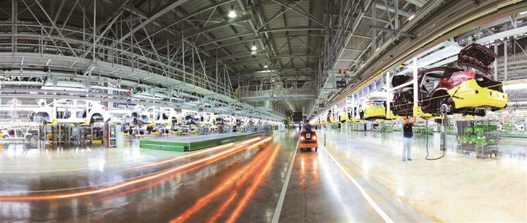 江苏悦达起亚汽车有限公司智能化生产工厂一角通讯员 蔡玉成摄