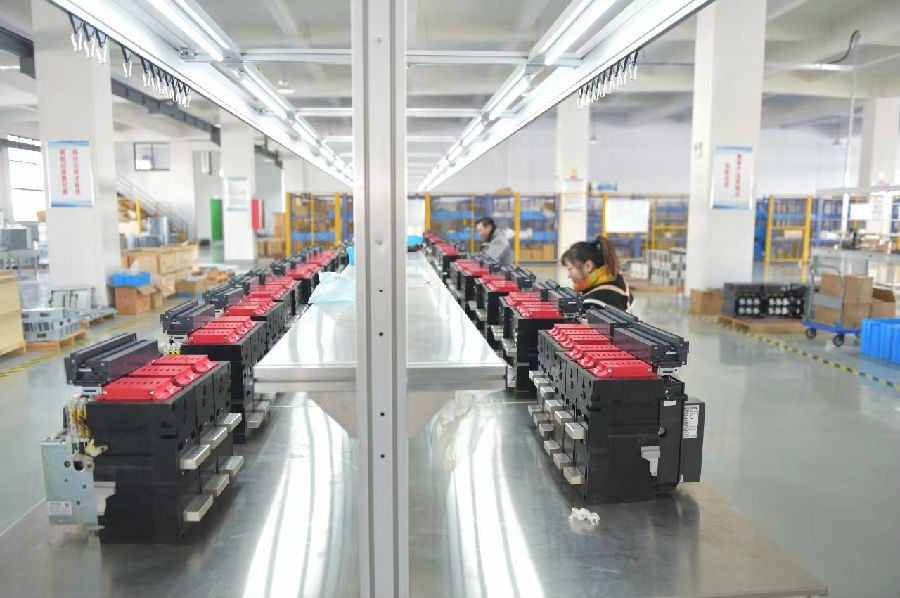 加快推进数字智能化建设进度（方勇 摄）