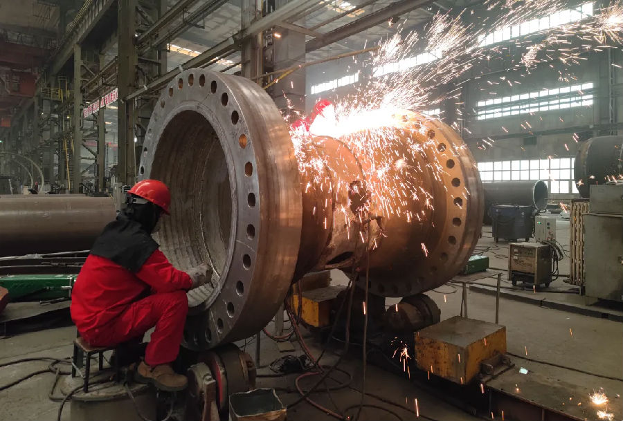 甘肃蓝科石化生产车间（杨璐 摄）