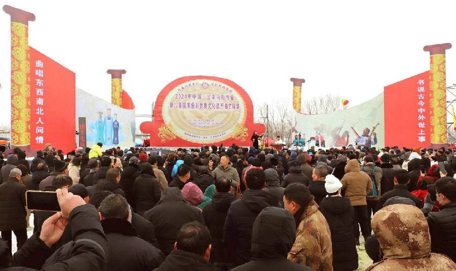 2024年中国宝丰马街书会第八届长篇优秀传统大书擂台赛现场 （郭明远 摄）