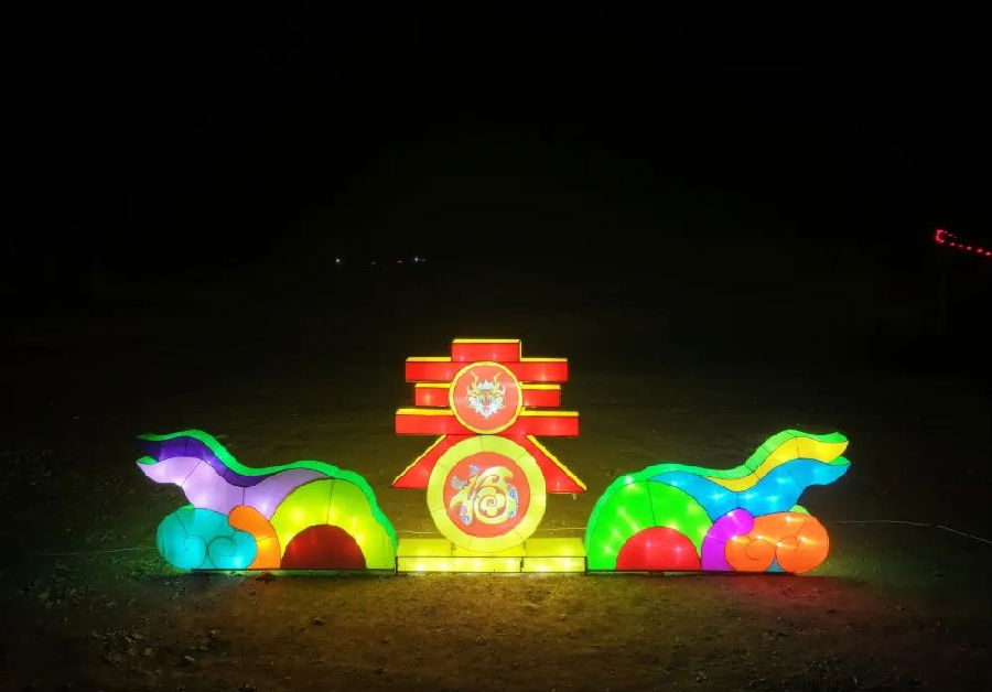 新春纳福（曹文健 摄）
