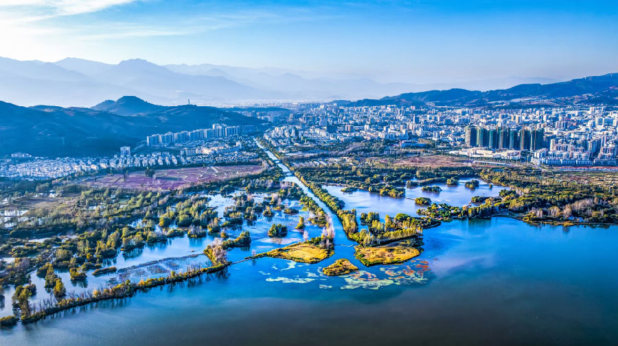 西昌邛海湿地（杨黎明 摄）