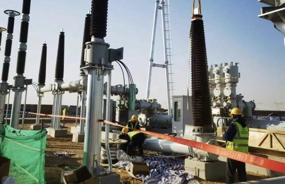 减排绿电替代示范光伏复合项目施工现场（冯美瑾 摄）