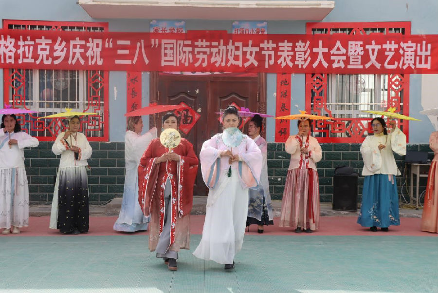 活动表演现场（曹海龙 摄）