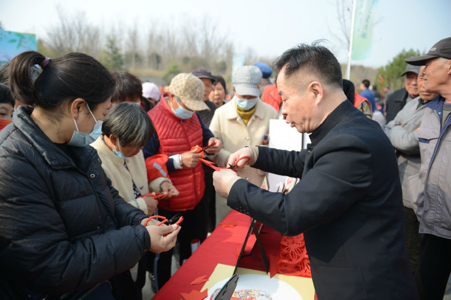 任城区2024年“春季黄河大集”活动现场 （卢竟祥 摄）