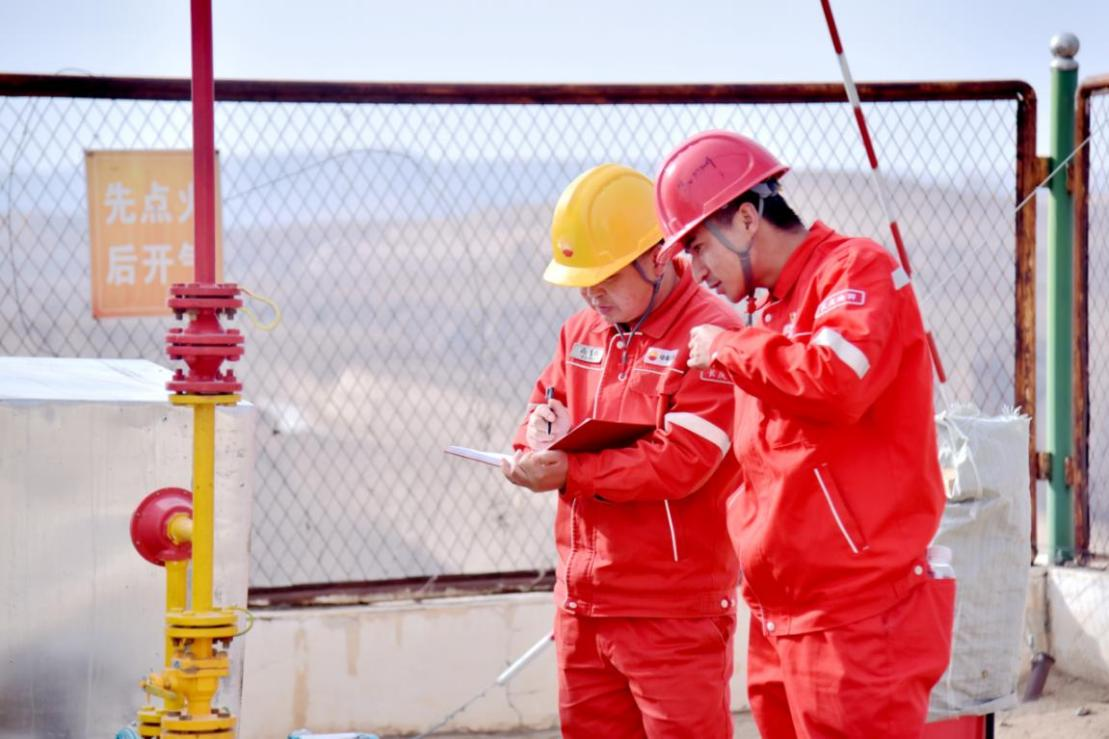 安全检查（李文玉 摄）