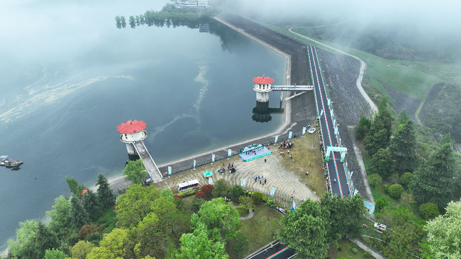 竹山风景美如画（明康 摄）