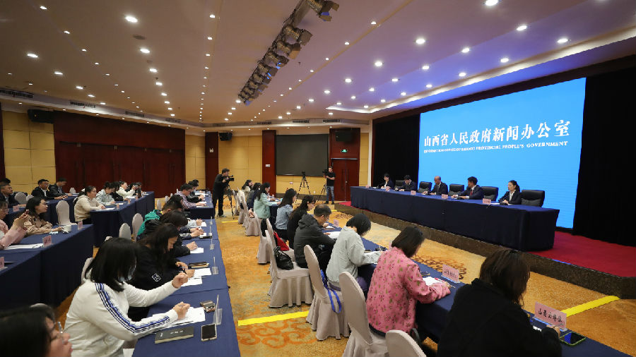 新闻发布会现场 (霍芮 摄) 新闻发布会现场 (霍芮 摄)