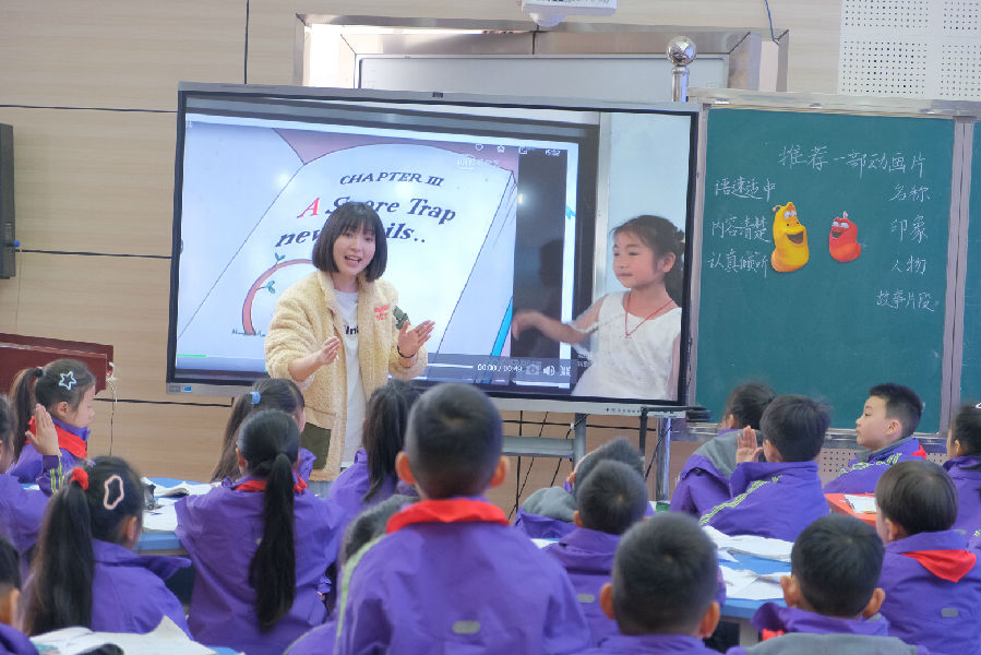 江北学区“师徒结对”徒弟晒课活动（刘梦萍 摄）