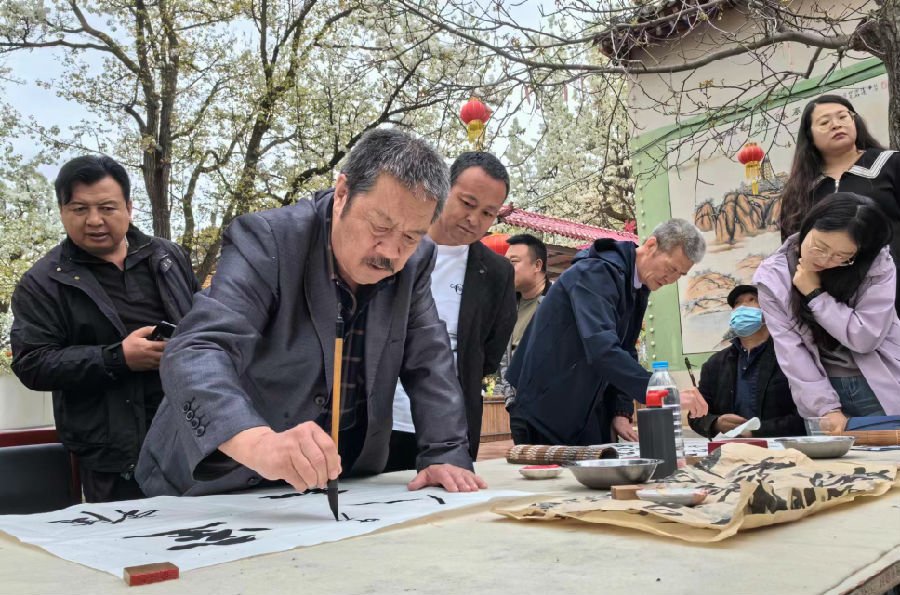 阅读会现场  （杨具才 摄）