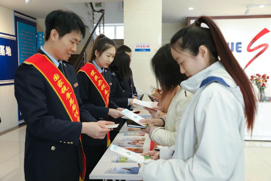 活动现场（侯鑫 摄）