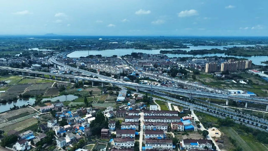 许镇镇园区一景 （赵鑫 摄）