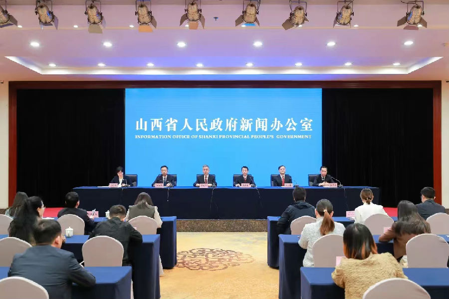 新闻发布会现场 (席兆平 摄) 新闻发布会现场 (席兆平 摄)