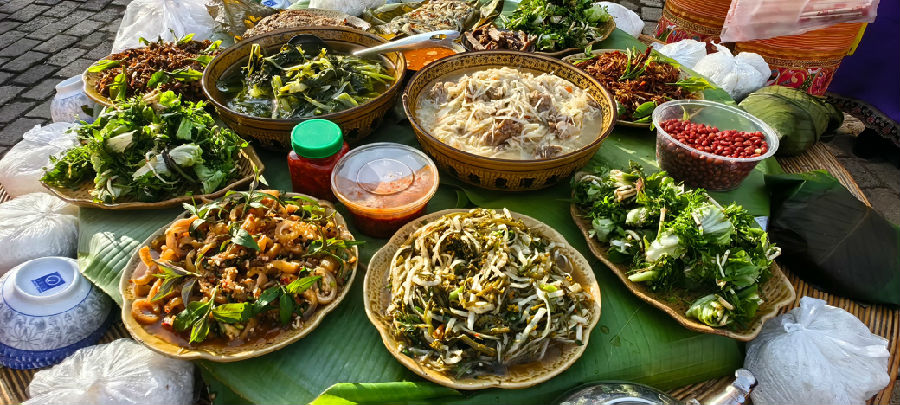 “百家宴”上的各色美食 (陈贤 摄) “百家宴”上的各色美食 (陈贤 摄)