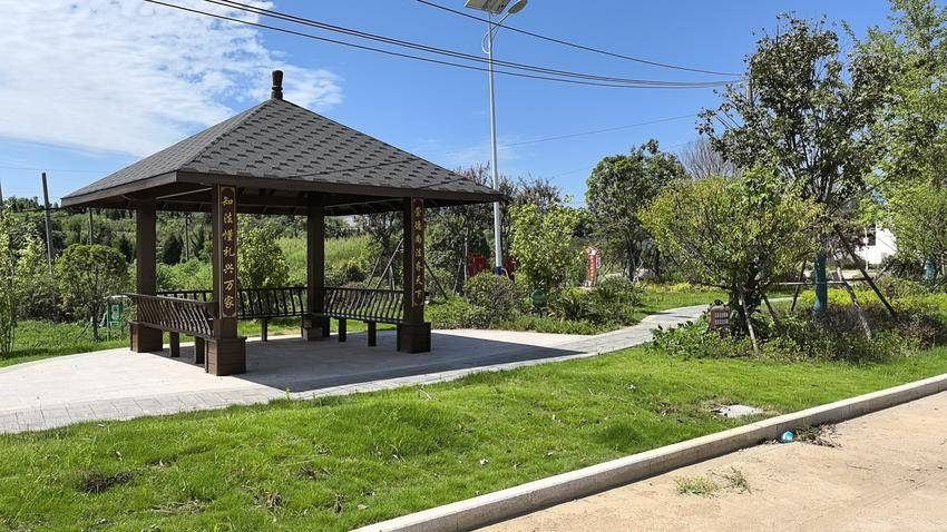 图为改造后的朱湾村一隅 （易荣波 摄）