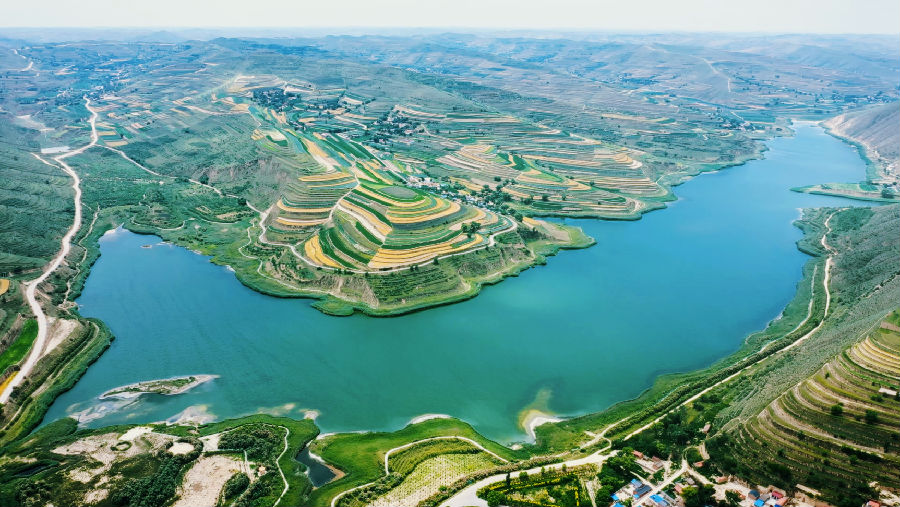  &nbsp; 固原西吉县震湖（李飞龙 摄）