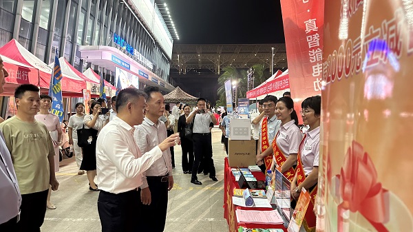 活动现场（李锦辉 摄）