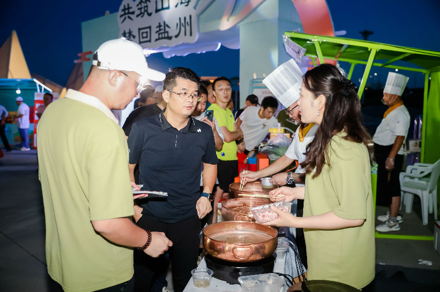 盐池农特产品推介（苏比青 摄）