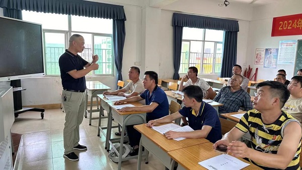 金牌住工培训现场（许丽雅 摄）