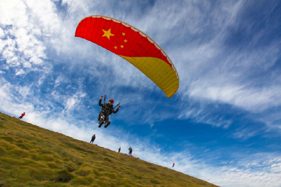 圣境山滑翔基地飞行体验（陆闯 摄）