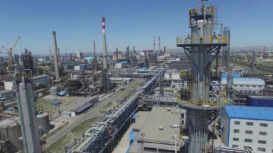 图为米东区化工工业园化工产业集中区（化工园区）一隅（冶梓杰 摄 ）