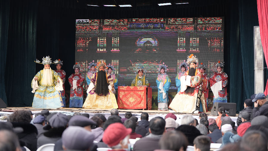 经典戏曲演出(李峙江 摄) 经典戏曲演出(李峙江 摄)