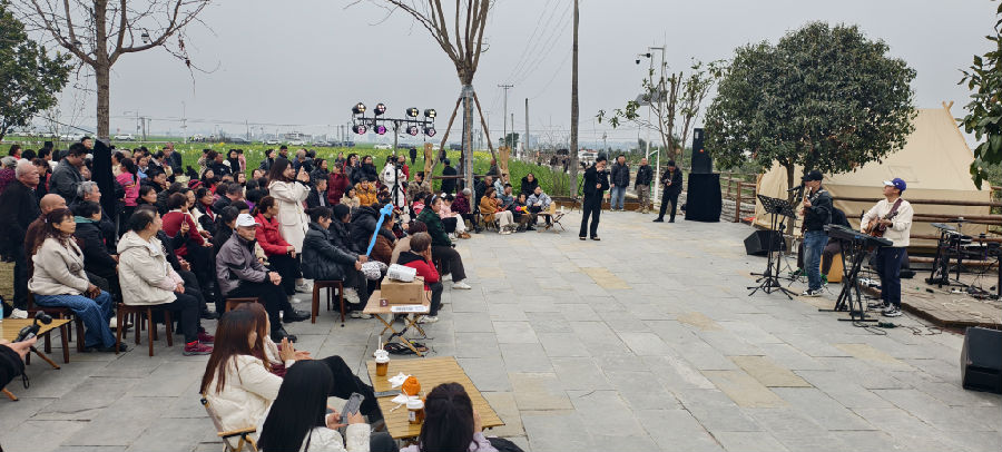 活动现场（戚原 摄）