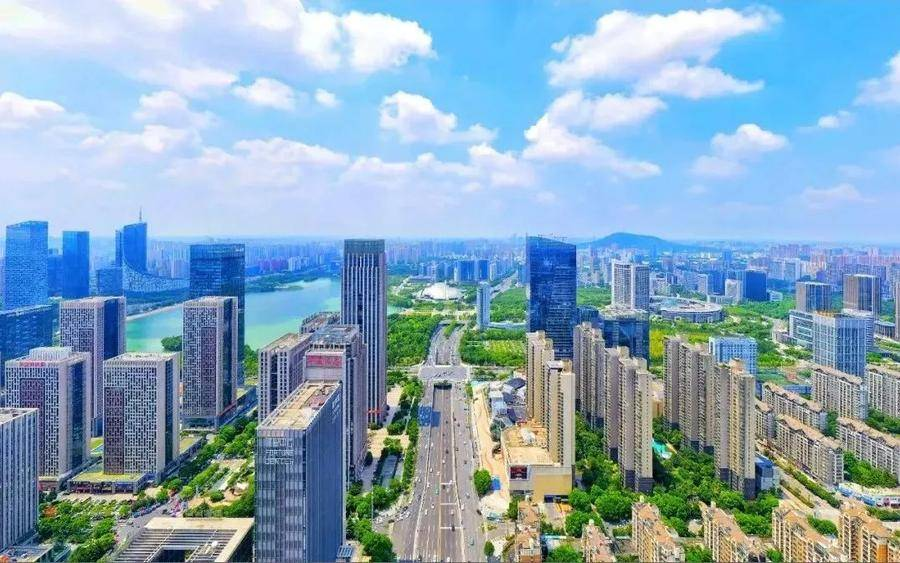 天鹅湖文化商务区（秦旻琪 摄）