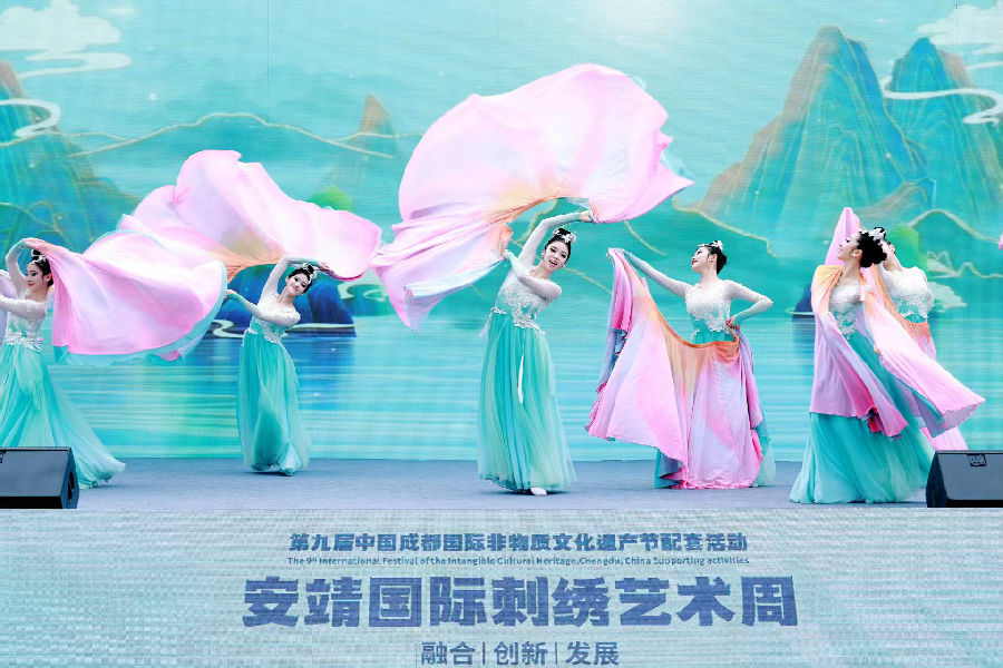 开幕式现场(橙红 摄) 开幕式现场(橙红 摄)