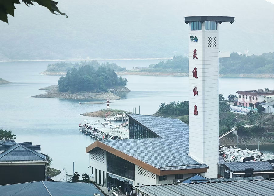 阳新新建的游客服务中心观景台（左云超 摄）