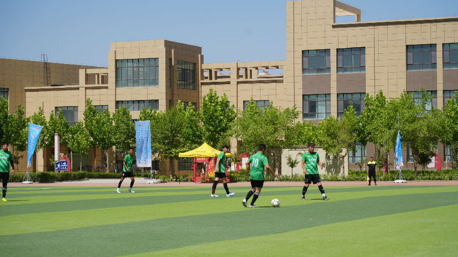 比赛现场（李越进 摄）