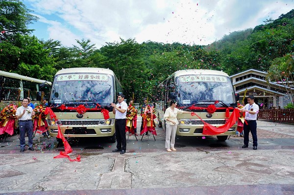 发车仪式现场（文宏武 摄）