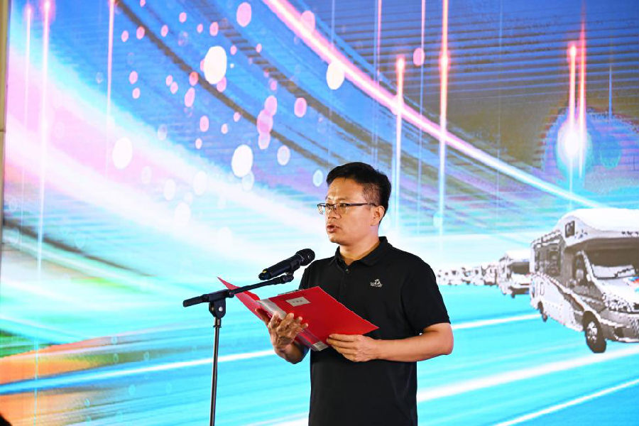 山东省援疆指挥部党委副书记、文化润疆组组长郭伟致辞（丁玉环 摄）