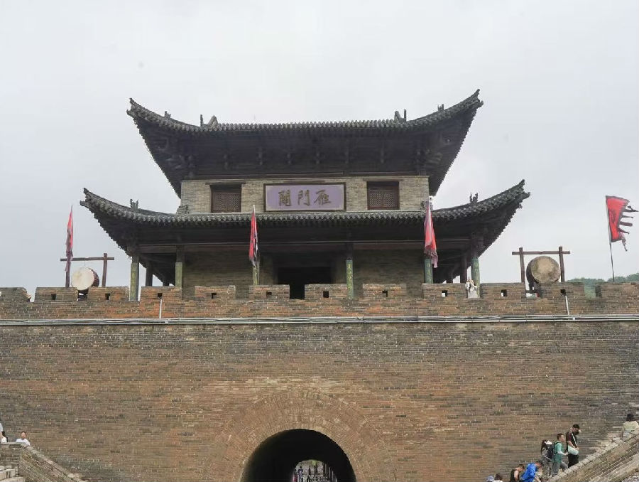 图为雁门关城楼（席兆平 摄）