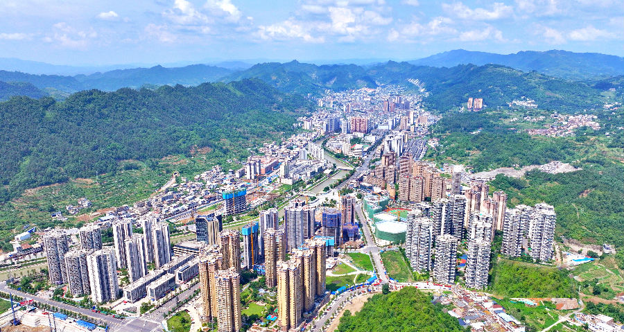 魅力筠连 （温耀杰 摄）