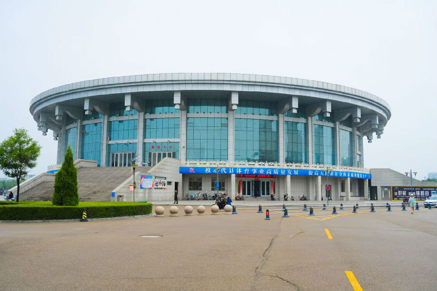 图为代县体育馆（席兆平 摄）