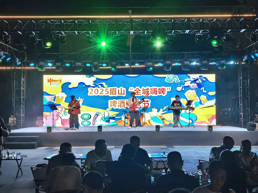 活动现场(陈美桦 摄) 活动现场(陈美桦 摄)