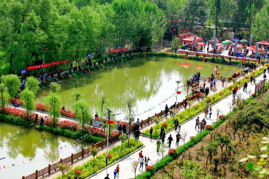 垂钓园一角（陶亚丽 摄）