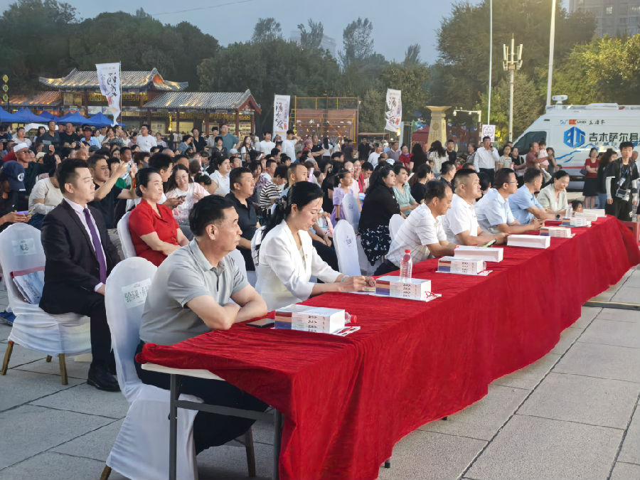 活动现场（丁安 摄）