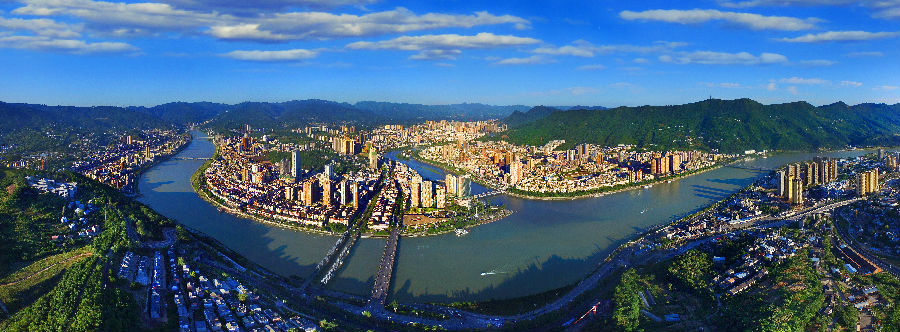 广元城市风貌（赵辉 摄）