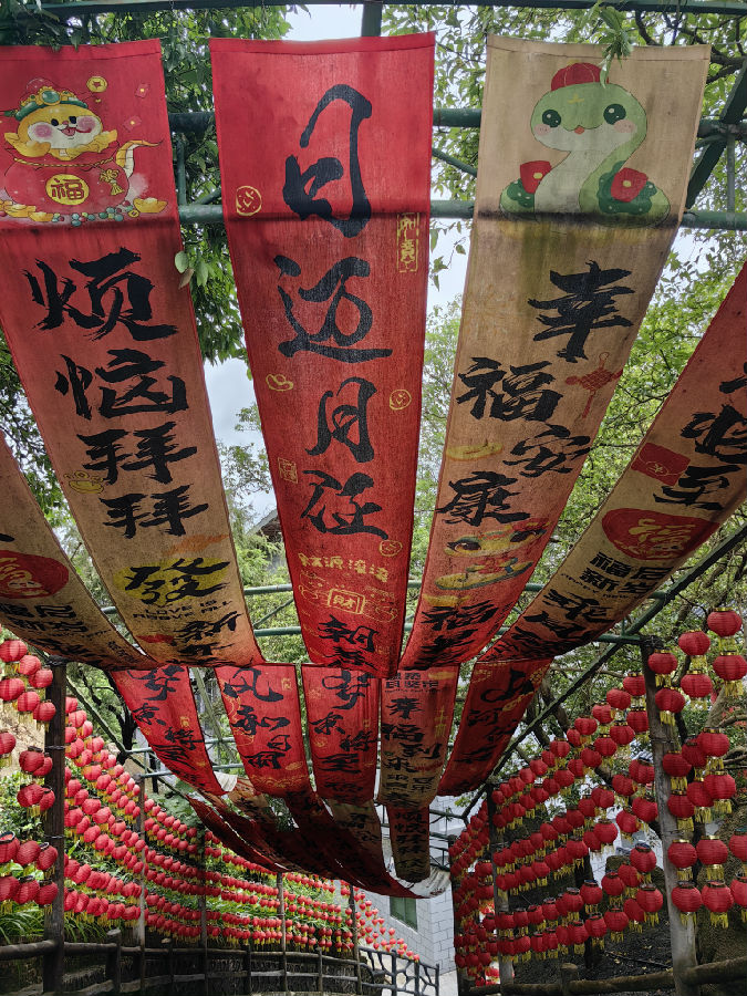 玉石林景区一角。（王钰 摄）