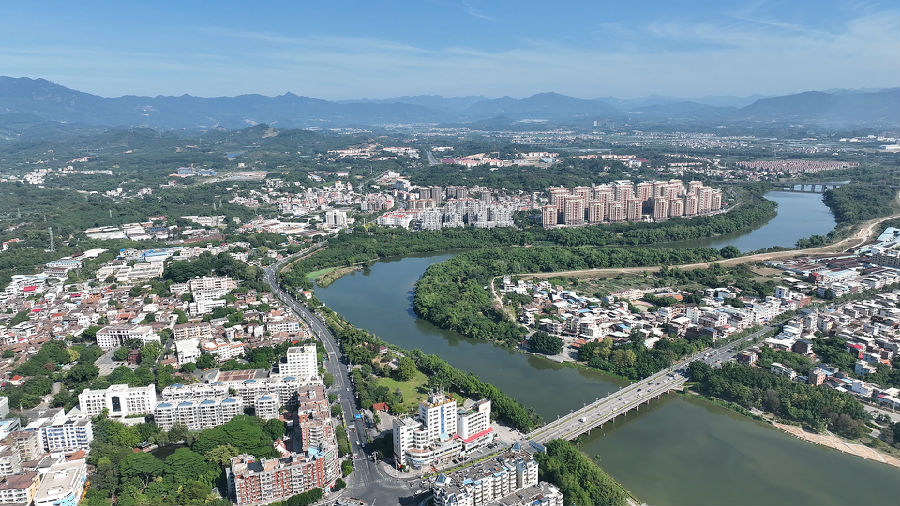 龙津溪（陈玉师 摄）