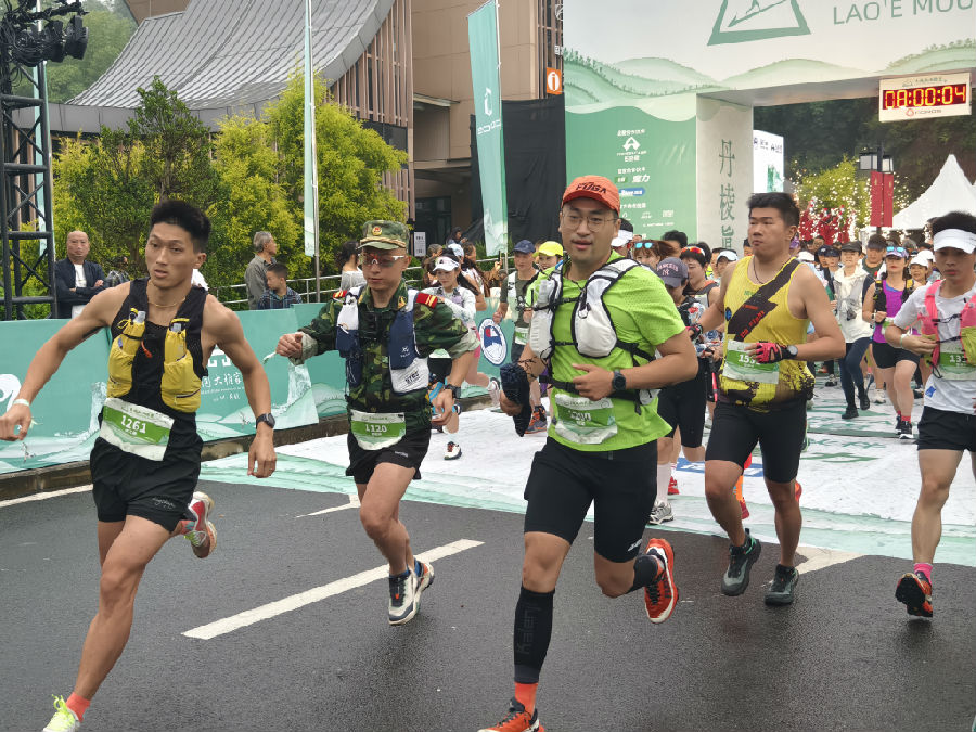 比赛现场（戚译升 摄）