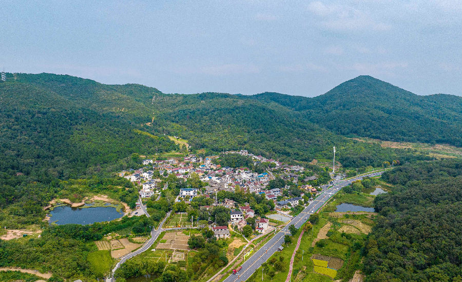 鸟瞰百年古村落肥东县长临河镇山口凌村（陈振 摄）
