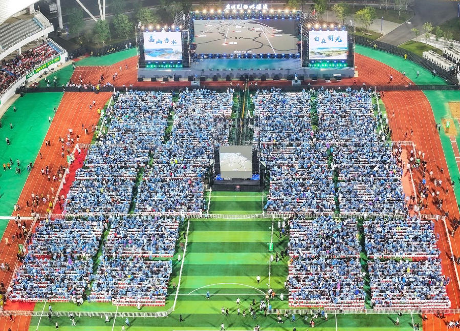 演唱会活动现场（王绪波 摄）