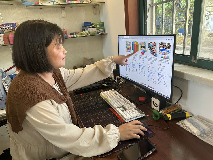 费颖慧通过跨境电商将产品卖到海外。（韩雪莹 摄）