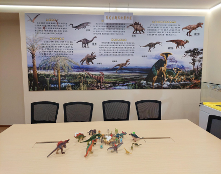 恐龙主题文化展示区一角 （李恩平 摄）