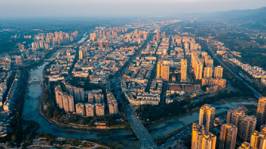 夕照蒲江（胡晓平 摄）